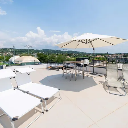 شقة Apartmentsgarda - Residenza Maycol باردولينو