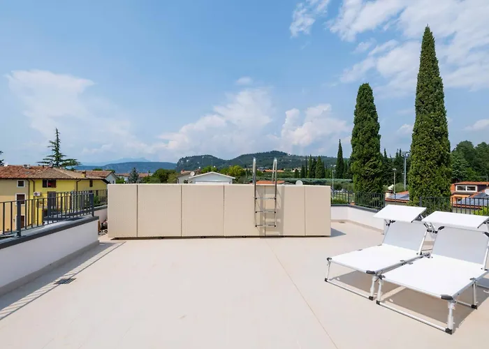 Apartmentsgarda - Residenza Maycol شقة *